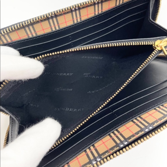 Burberry New Black Check Signature Large Zip Around Logo Leather Wallet - Picture 11 of 13